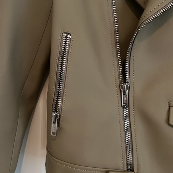 Deadwood vegan leather jacket. Worn Once. Amazing olive color. Very warm. - Picture 3 of 8